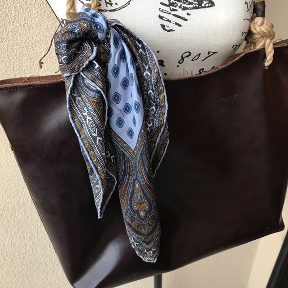 ‘Blue Paisley’ Vintage Head Scarf - Picture 12 of 13